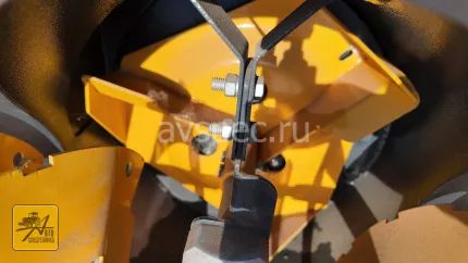 Роторный снегоуборщик